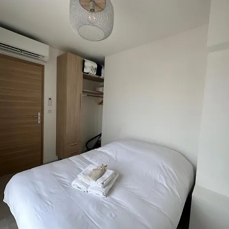 Superbe T2 En Dernier Etage * アンティーブ