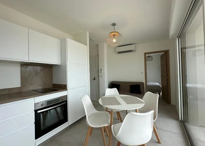 Superbe T2 En Dernier Etage